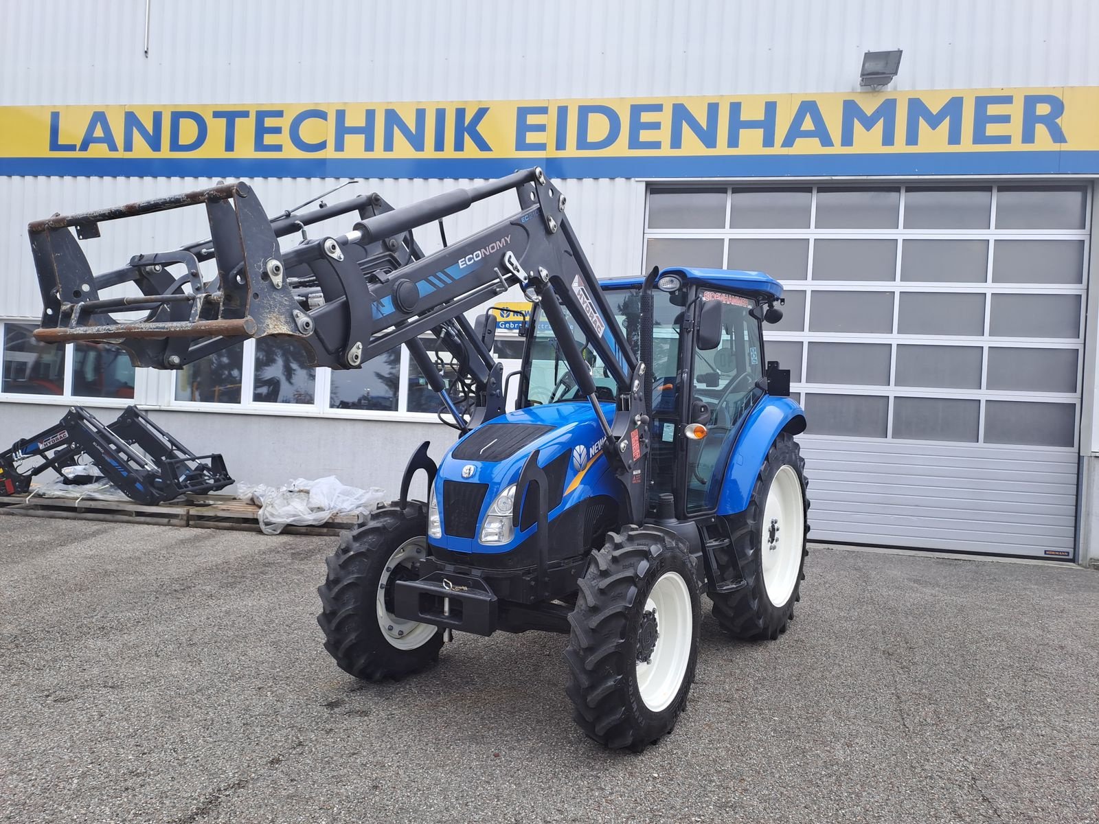 Traktor типа New Holland TD5.75, Gebrauchtmaschine в Burgkirchen (Фотография 1)