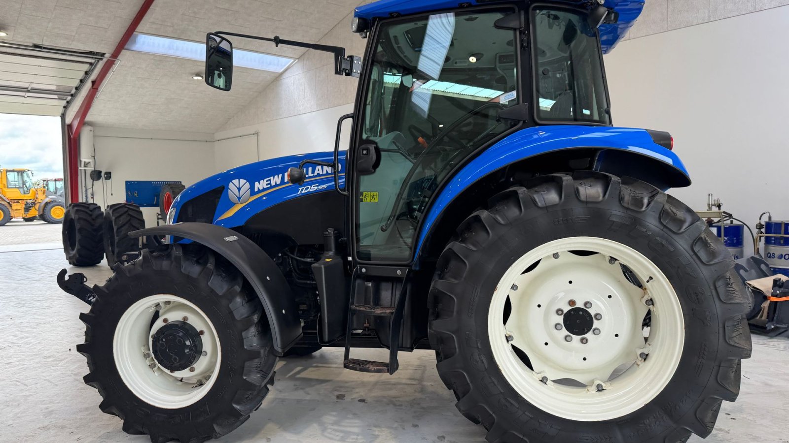 Traktor типа New Holland TD5.85 KUN 150 TIMER OG AIRCON!, Gebrauchtmaschine в Nørager (Фотография 5)