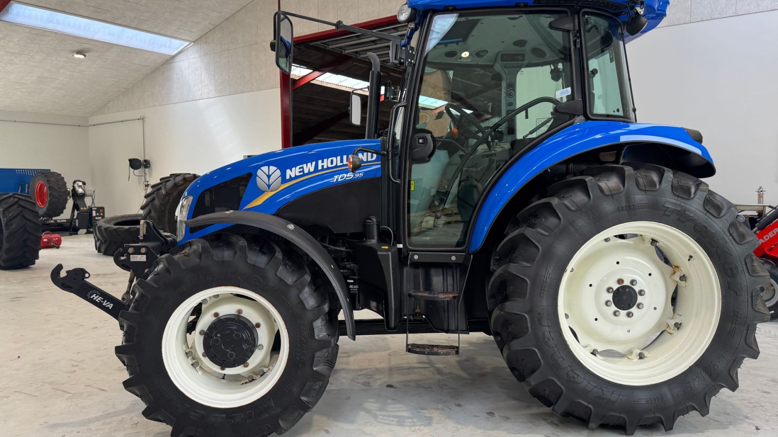 Traktor типа New Holland TD5.85 KUN 150 TIMER OG AIRCON!, Gebrauchtmaschine в Nørager (Фотография 4)