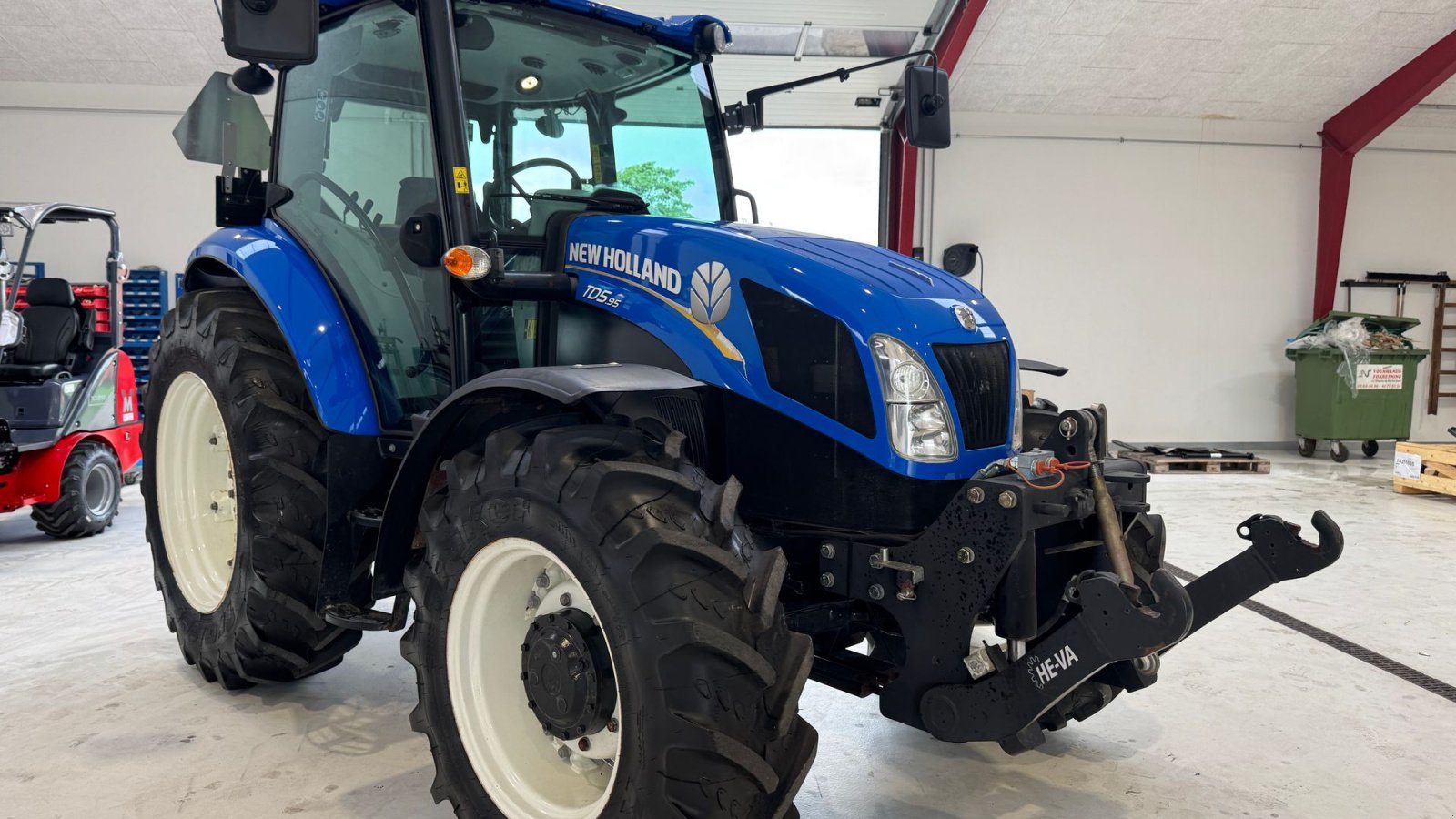 Traktor типа New Holland TD5.85 KUN 150 TIMER OG AIRCON!, Gebrauchtmaschine в Nørager (Фотография 8)