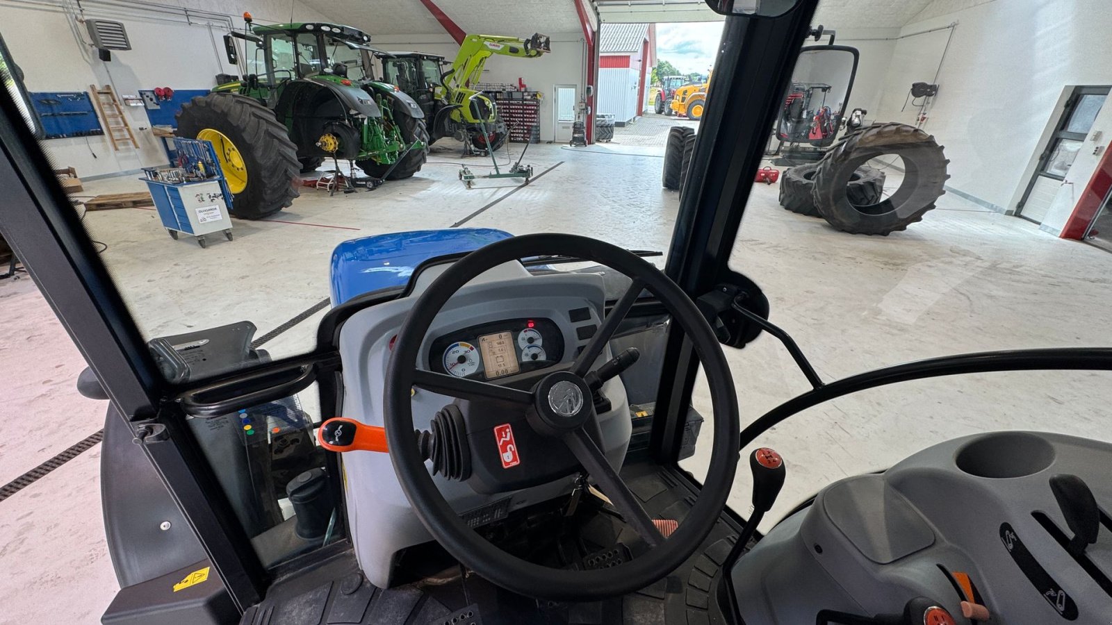 Traktor типа New Holland TD5.85 KUN 150 TIMER OG AIRCON!, Gebrauchtmaschine в Nørager (Фотография 20)