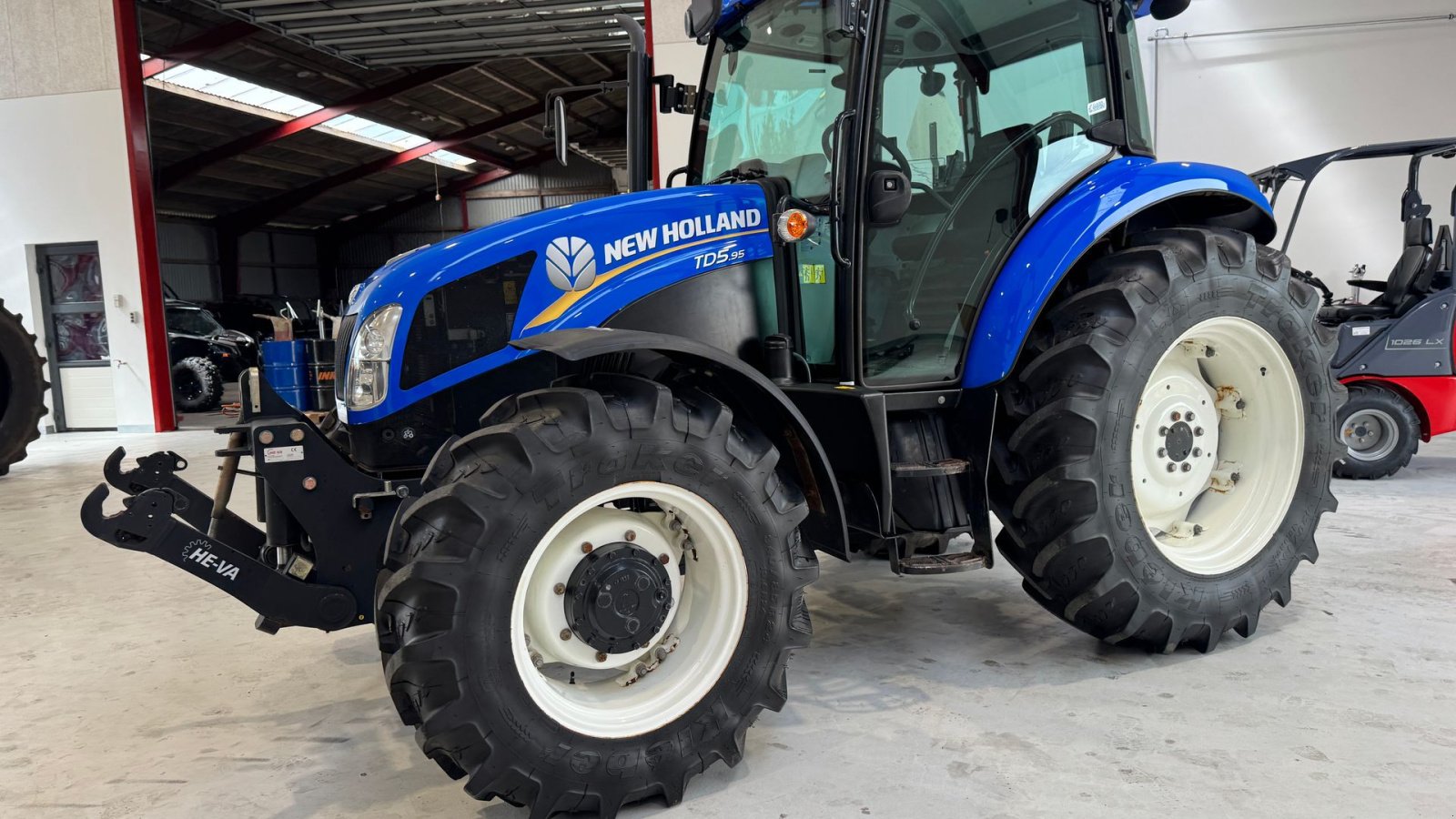 Traktor типа New Holland TD5.85 KUN 150 TIMER OG AIRCON!, Gebrauchtmaschine в Nørager (Фотография 2)