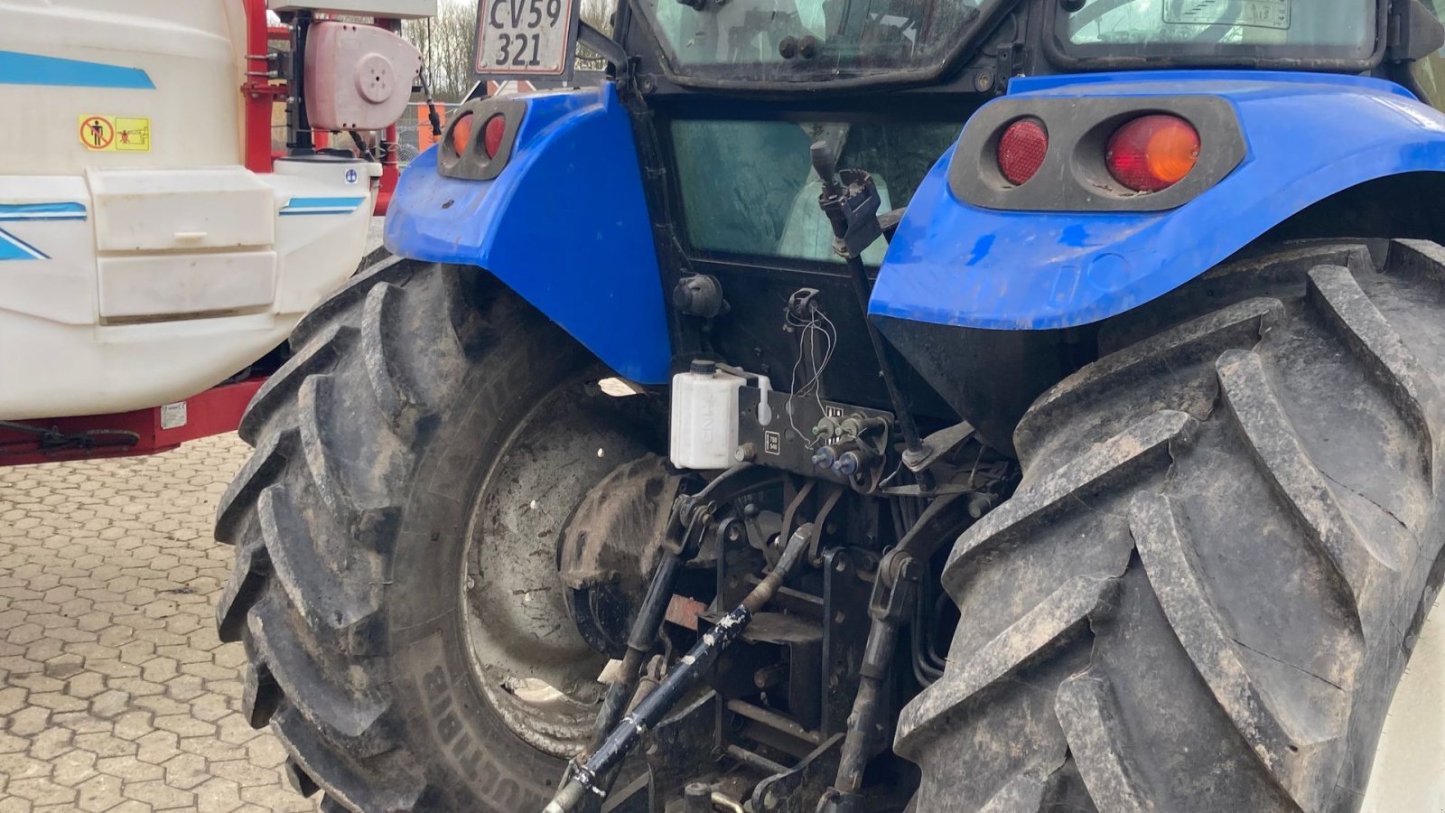 Traktor za tip New Holland TD5.85, Gebrauchtmaschine u Sabro (Slika 3)