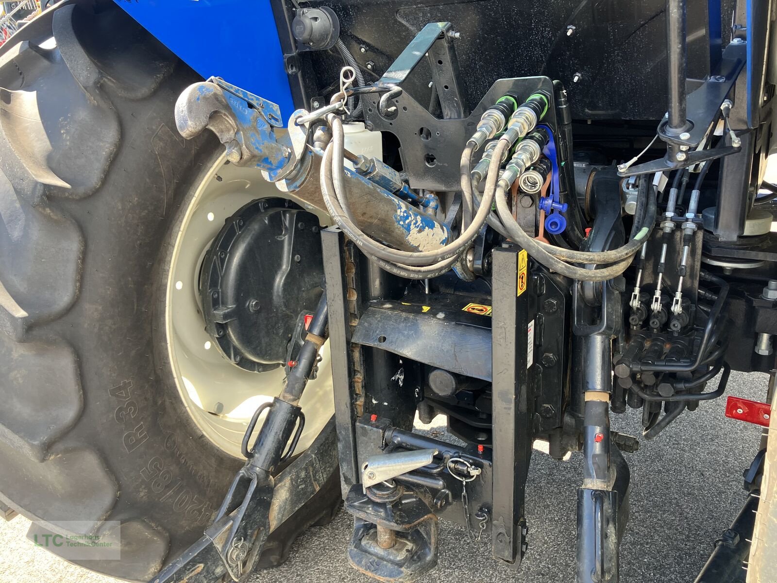 Traktor of the type New Holland TD5.85, Gebrauchtmaschine in Redlham (Picture 24)