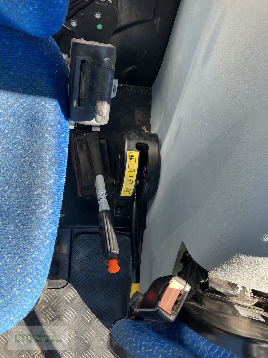 Traktor of the type New Holland TD5.85, Gebrauchtmaschine in Redlham (Picture 28)