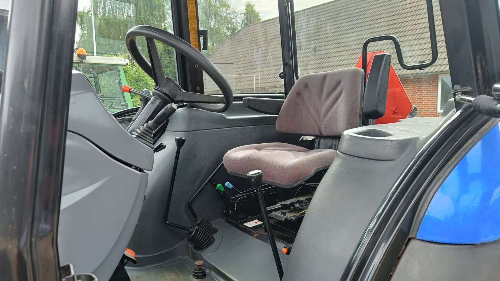 Traktor typu New Holland TD90D med frontlæsser (Eurobeslag), Gebrauchtmaschine v Egtved (Obrázek 12)