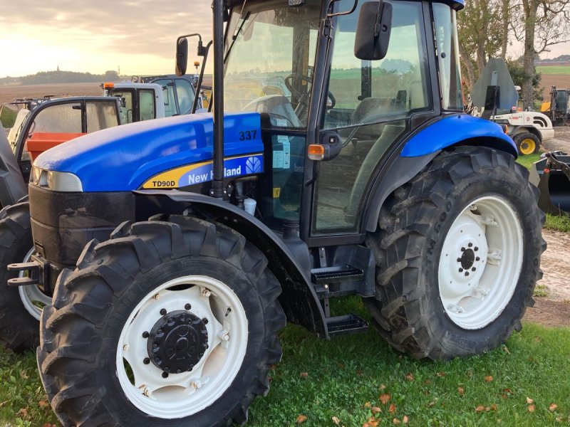 Traktor des Typs New Holland TD90D, Gebrauchtmaschine in Roskilde (Bild 1)