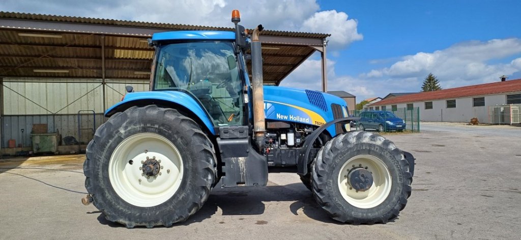 Traktor des Typs New Holland TG 255, Gebrauchtmaschine in VERT TOULON (Bild 7)