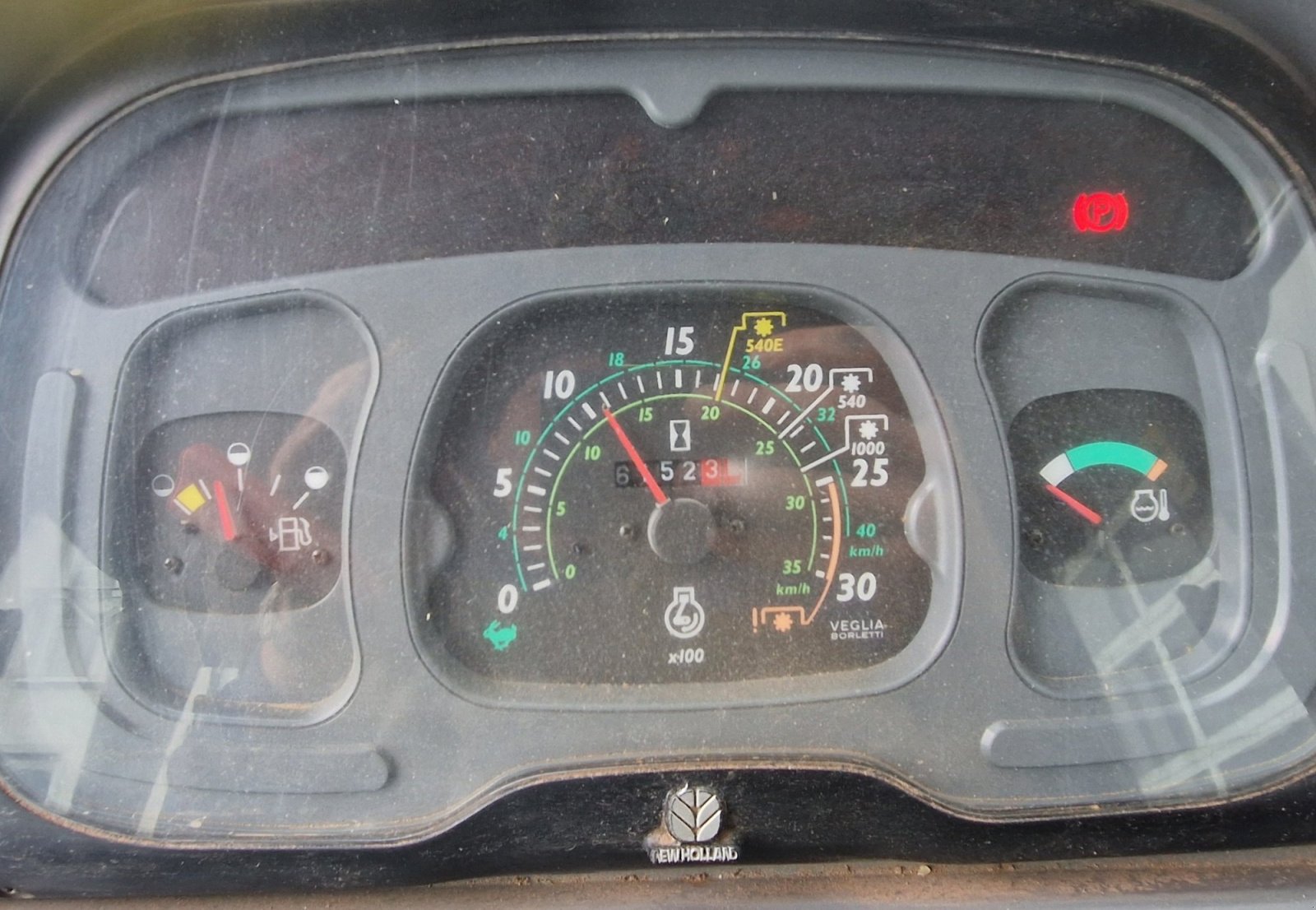 Traktor a típus New Holland TL 100, Gebrauchtmaschine ekkor: Neureichenau (Kép 13)