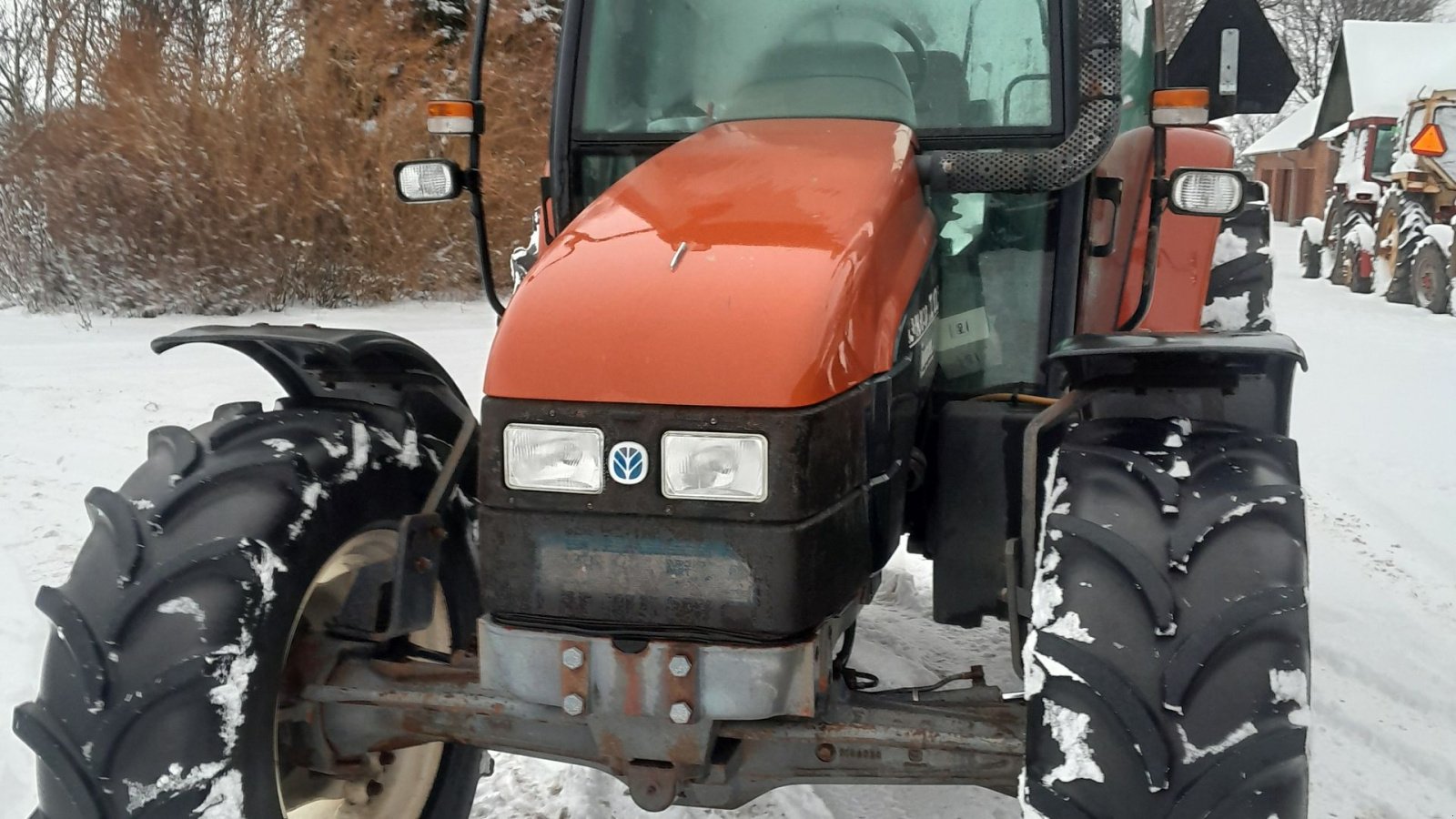 Traktor Türe ait New Holland TL 100, Gebrauchtmaschine içinde Skive (resim 2)