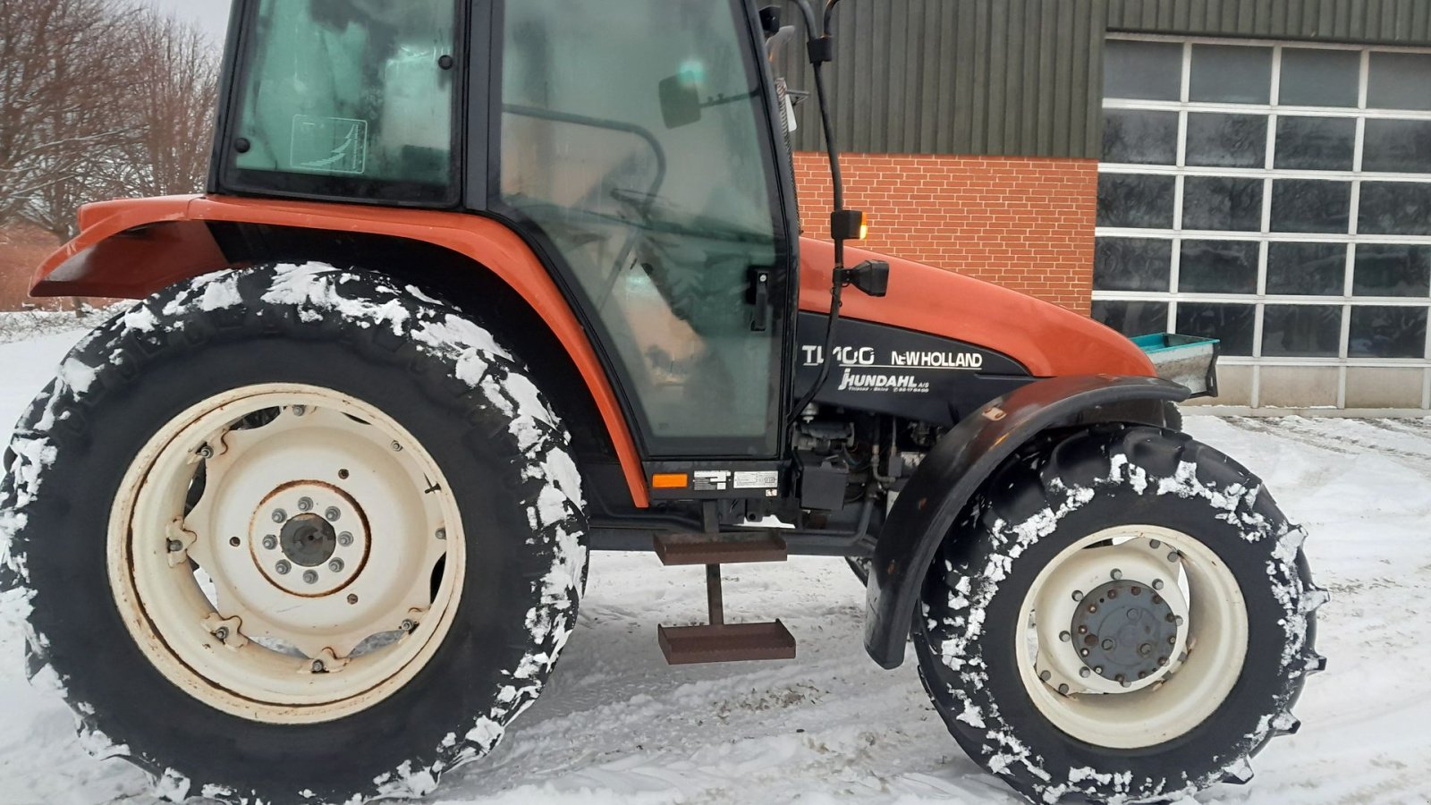 Traktor Türe ait New Holland TL 100, Gebrauchtmaschine içinde Skive (resim 3)