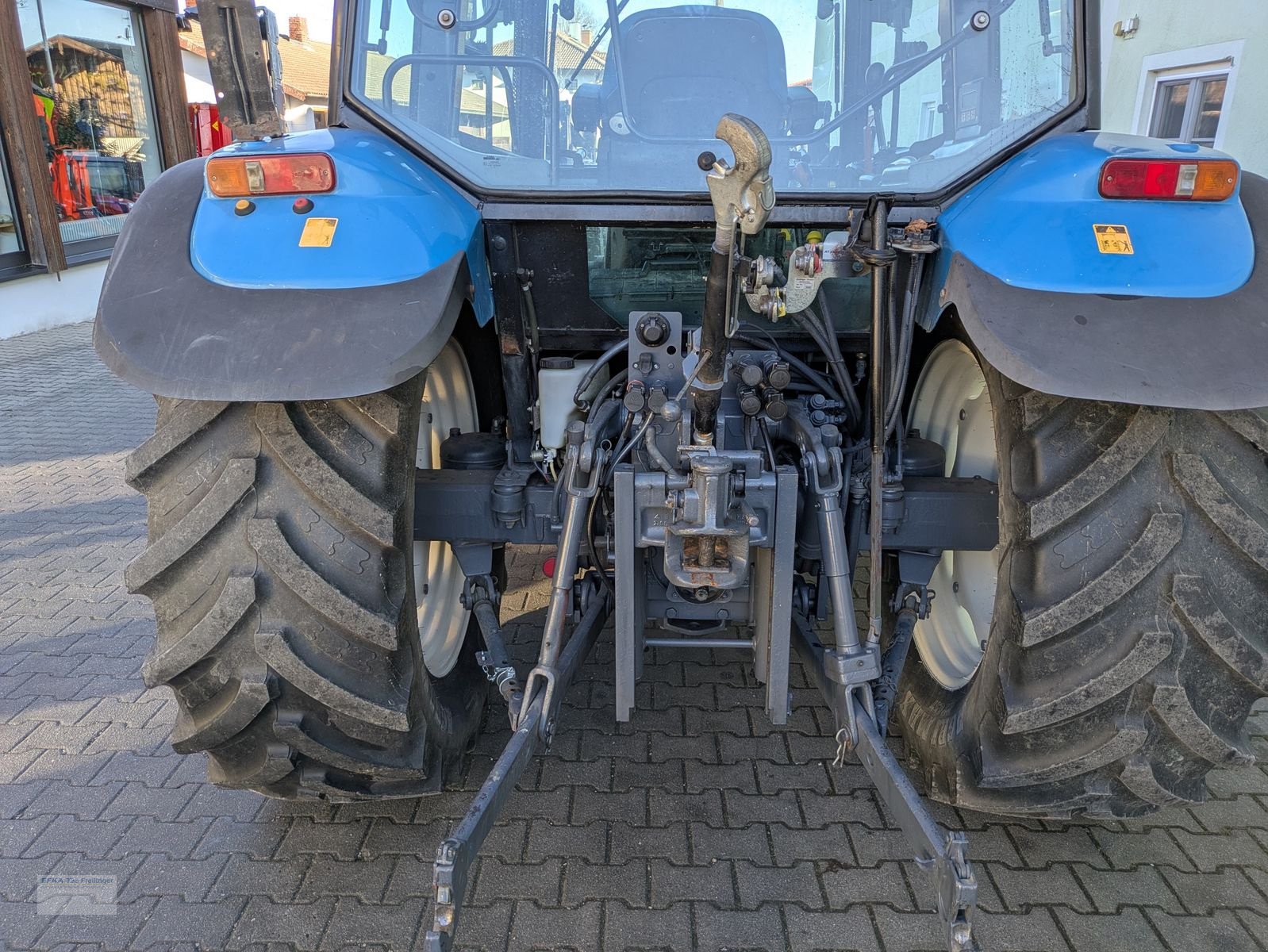 Traktor des Typs New Holland TL 100, Gebrauchtmaschine in Obing (Bild 5)