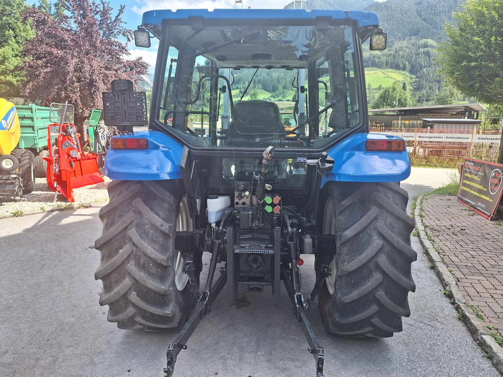 Traktor типа New Holland TL 70, Gebrauchtmaschine в Burgkirchen (Фотография 9)