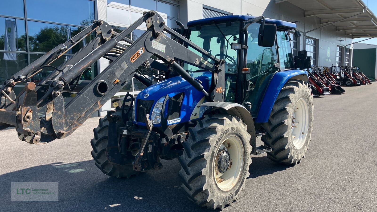 Traktor des Typs New Holland TL 80, Gebrauchtmaschine in Eggendorf (Bild 1)
