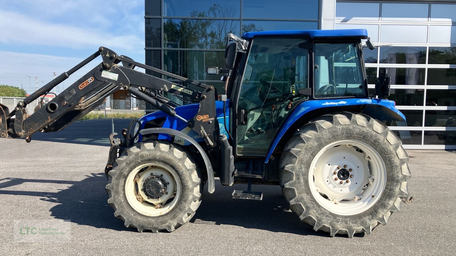 Traktor des Typs New Holland TL 80, Gebrauchtmaschine in Eggendorf (Bild 9)