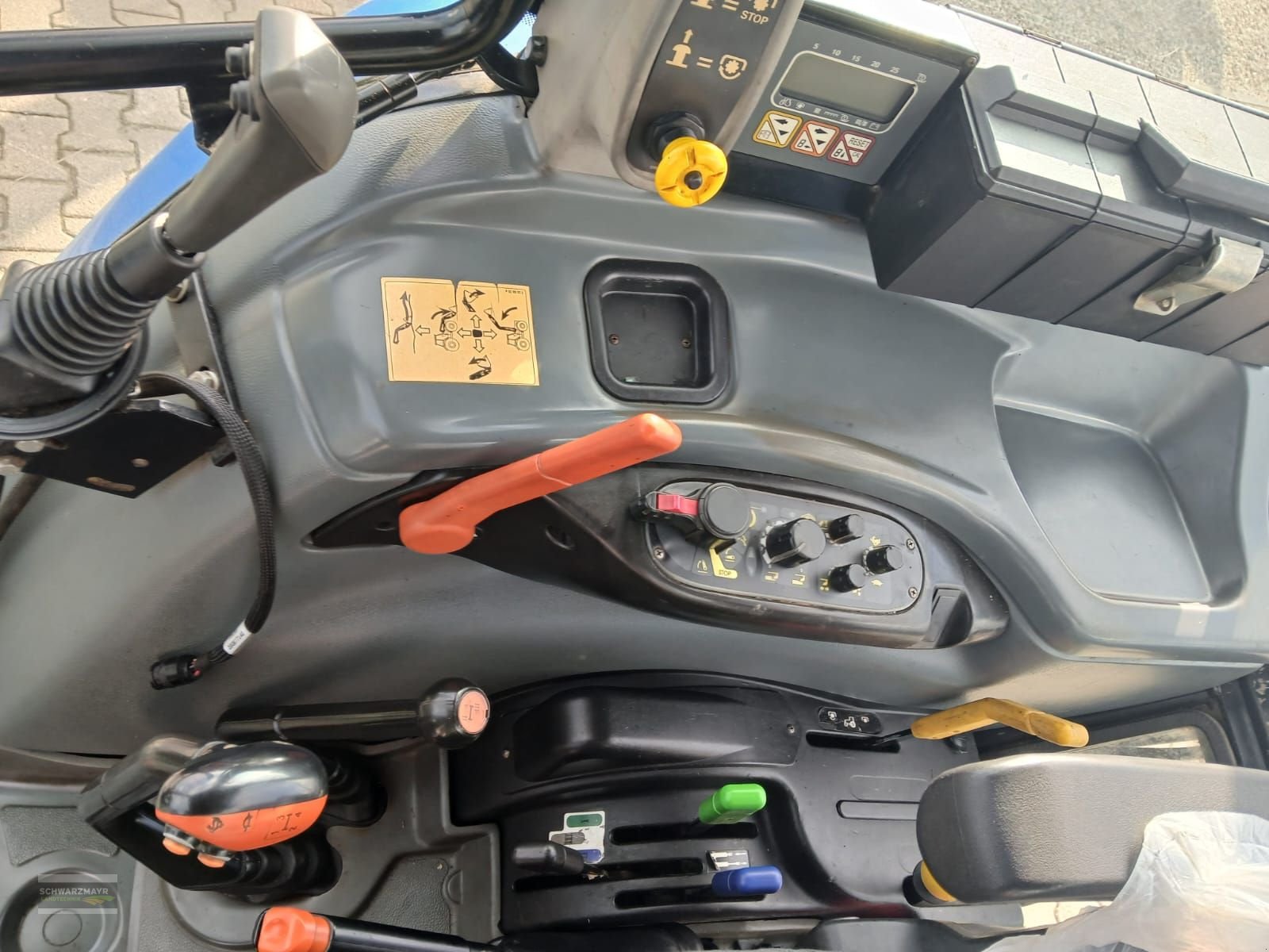 Traktor типа New Holland TL 90, Gebrauchtmaschine в Aurolzmünster (Фотография 14)