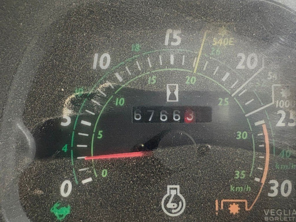 Traktor des Typs New Holland TL 90, Gebrauchtmaschine in Bertschikon (Bild 11)