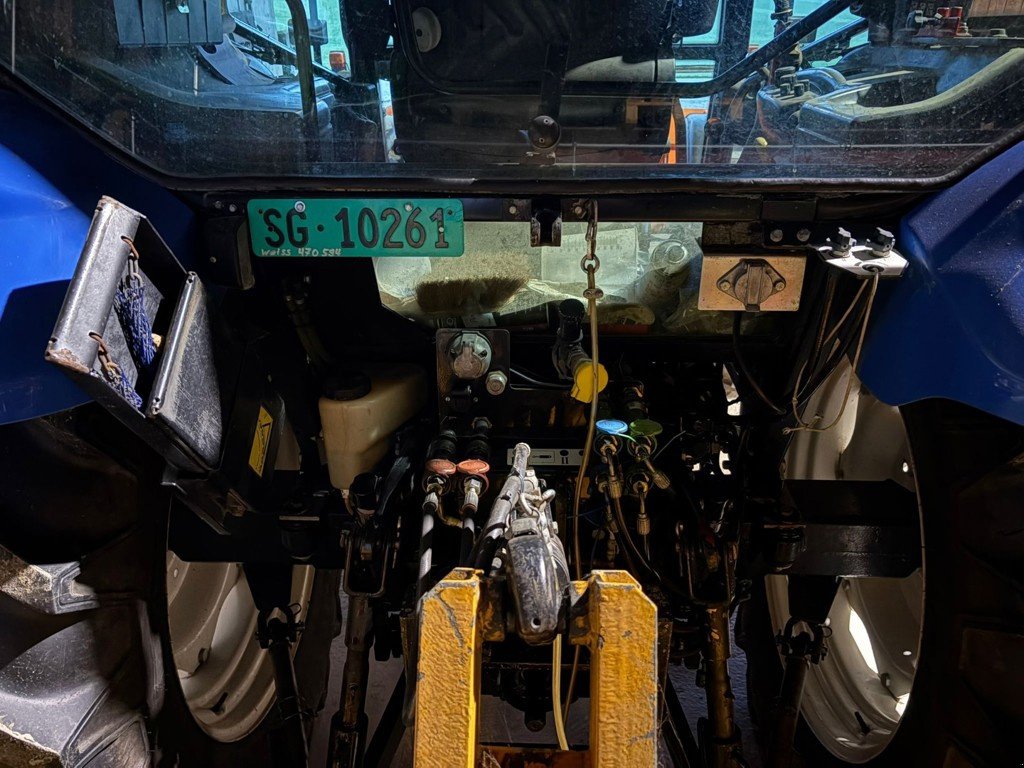 Traktor des Typs New Holland TL 90, Gebrauchtmaschine in Bertschikon (Bild 5)