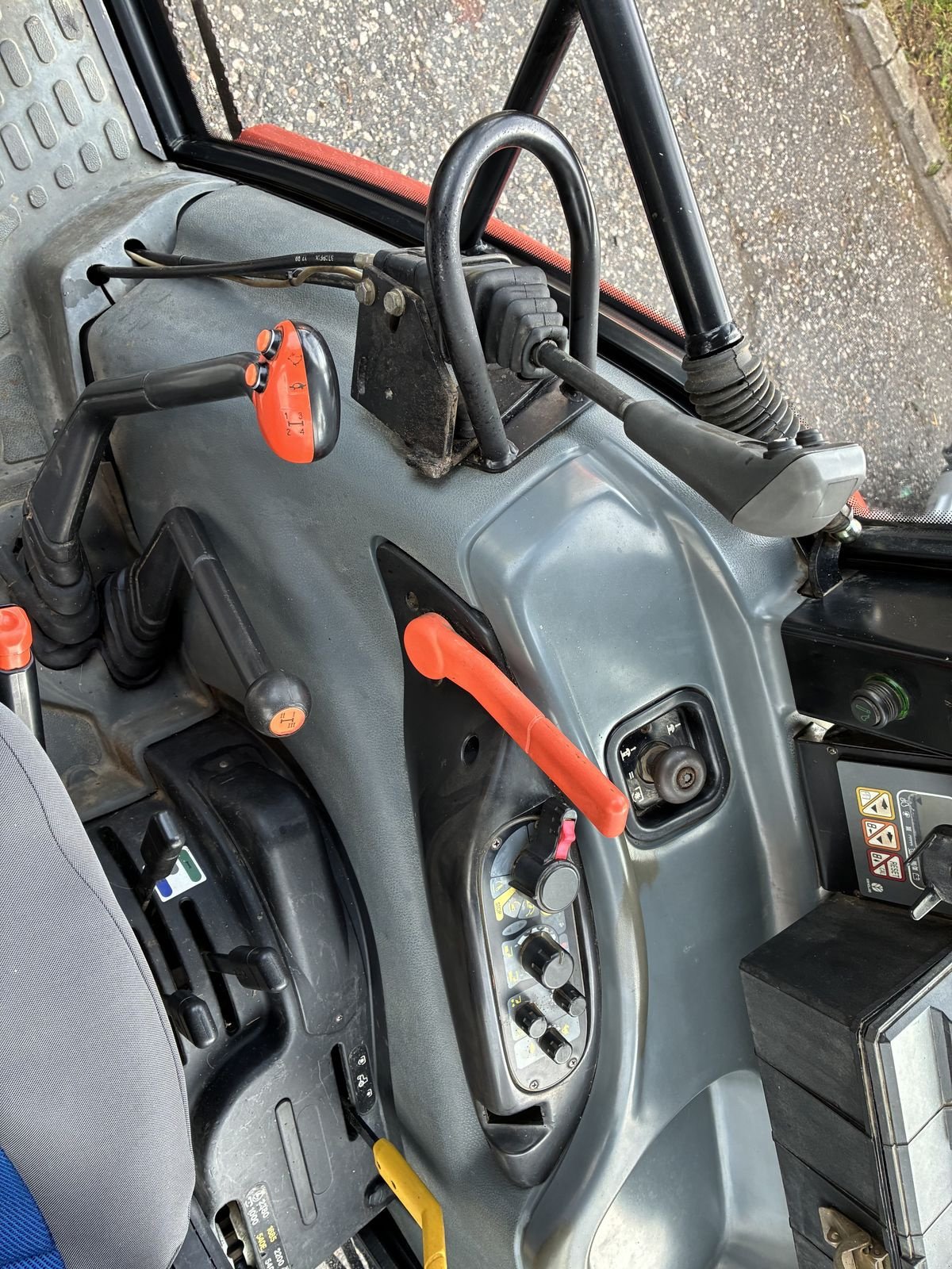 Traktor typu New Holland TL100 (4WD), Gebrauchtmaschine v Villach (Obrázek 8)