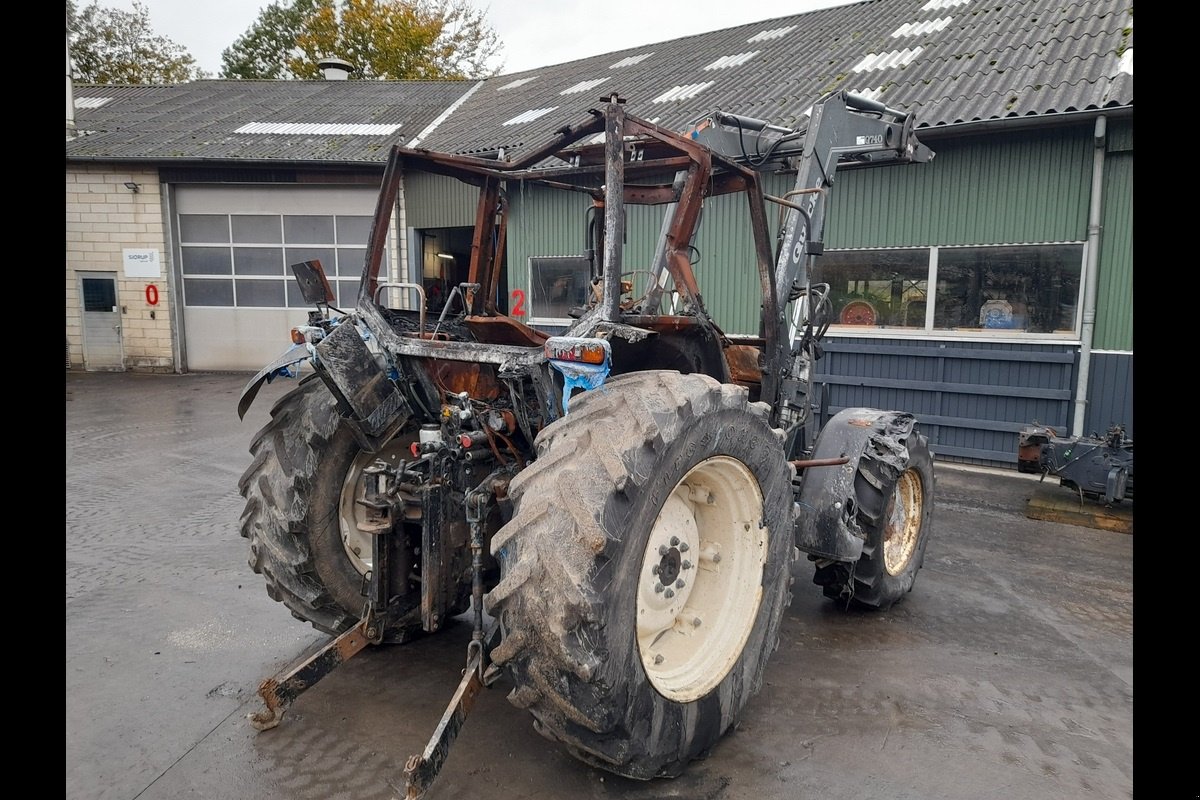 Traktor des Typs New Holland TL100, Gebrauchtmaschine in Viborg (Bild 4)
