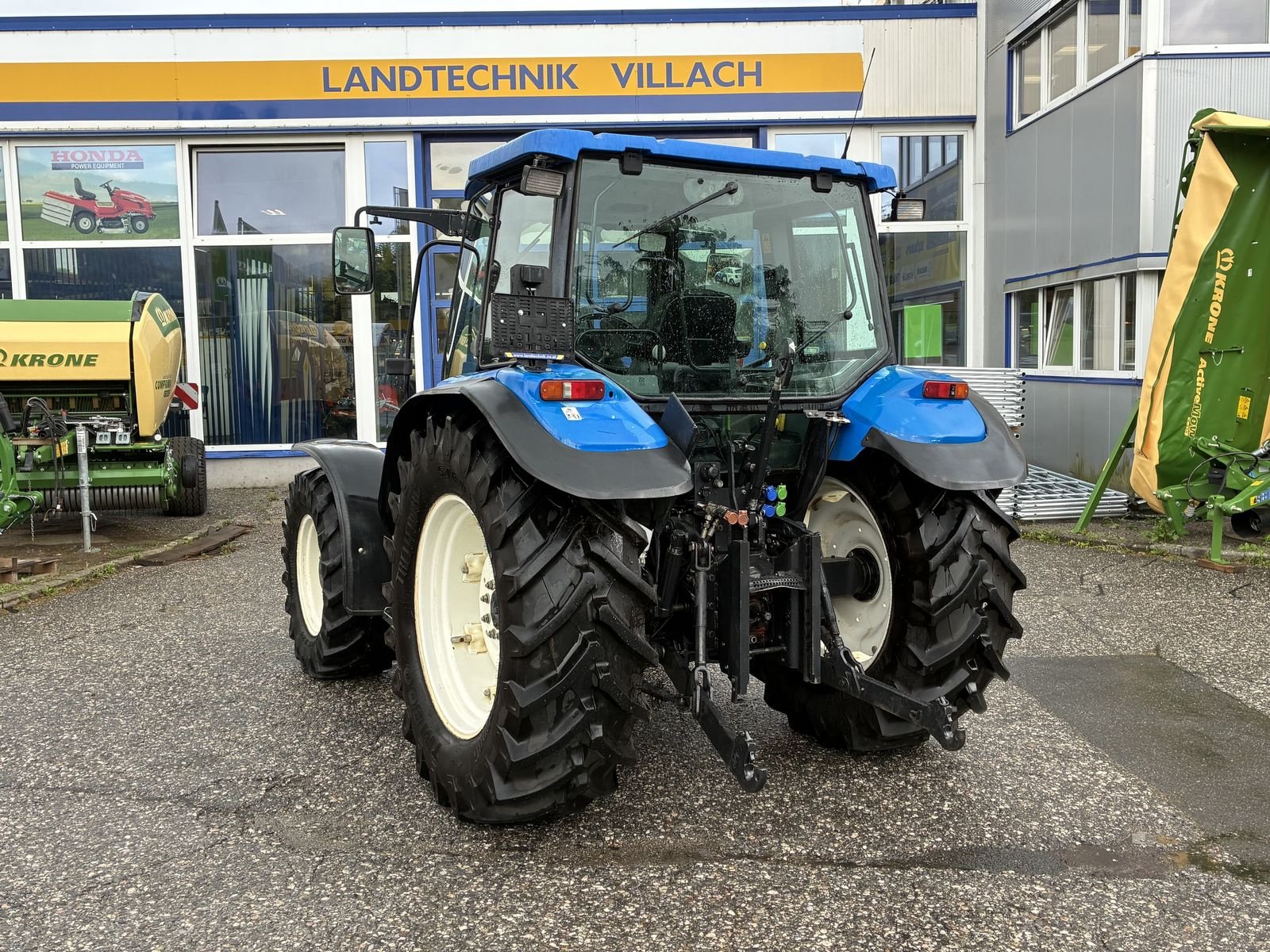 Traktor типа New Holland TL100A (4WD), Gebrauchtmaschine в Villach (Фотография 3)