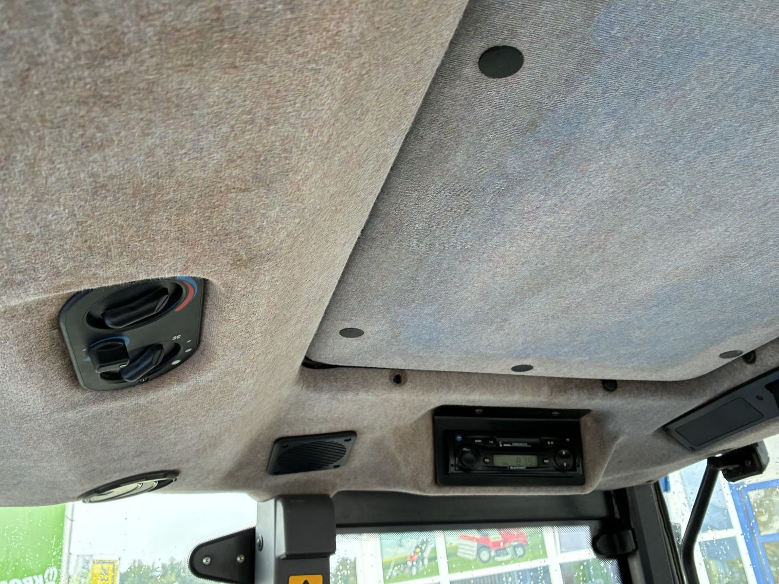 Traktor типа New Holland TL100A (4WD), Gebrauchtmaschine в Villach (Фотография 9)