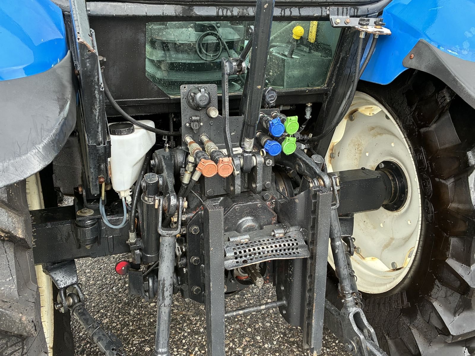 Traktor типа New Holland TL100A (4WD), Gebrauchtmaschine в Villach (Фотография 12)