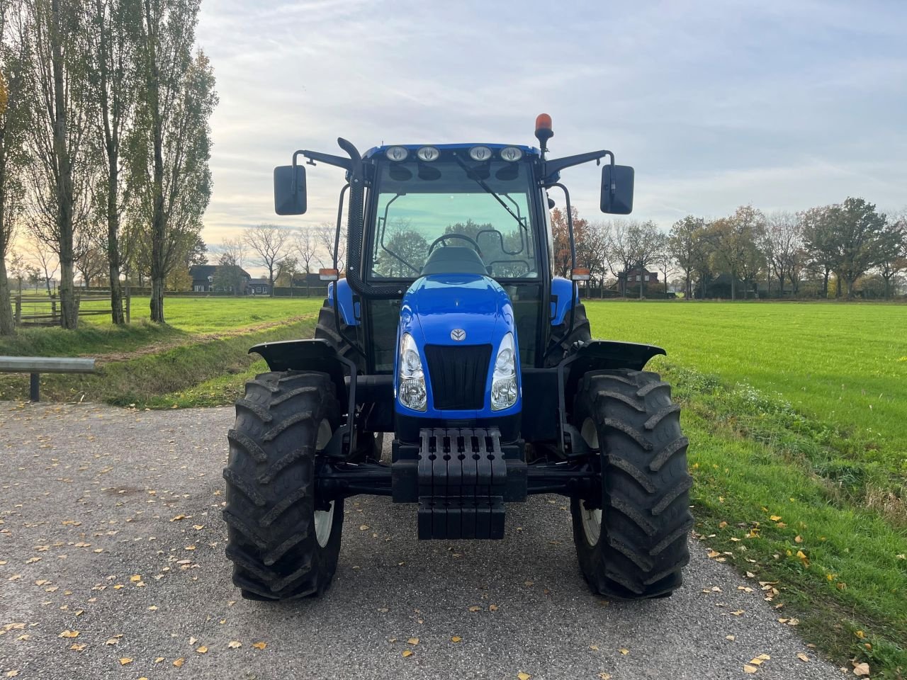Traktor типа New Holland TL100A, Gebrauchtmaschine в Someren (Фотография 4)