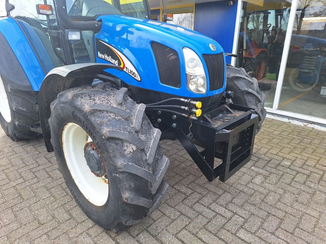 Traktor of the type New Holland TL100A, Gebrauchtmaschine in Wenum Wiesel (Picture 2)