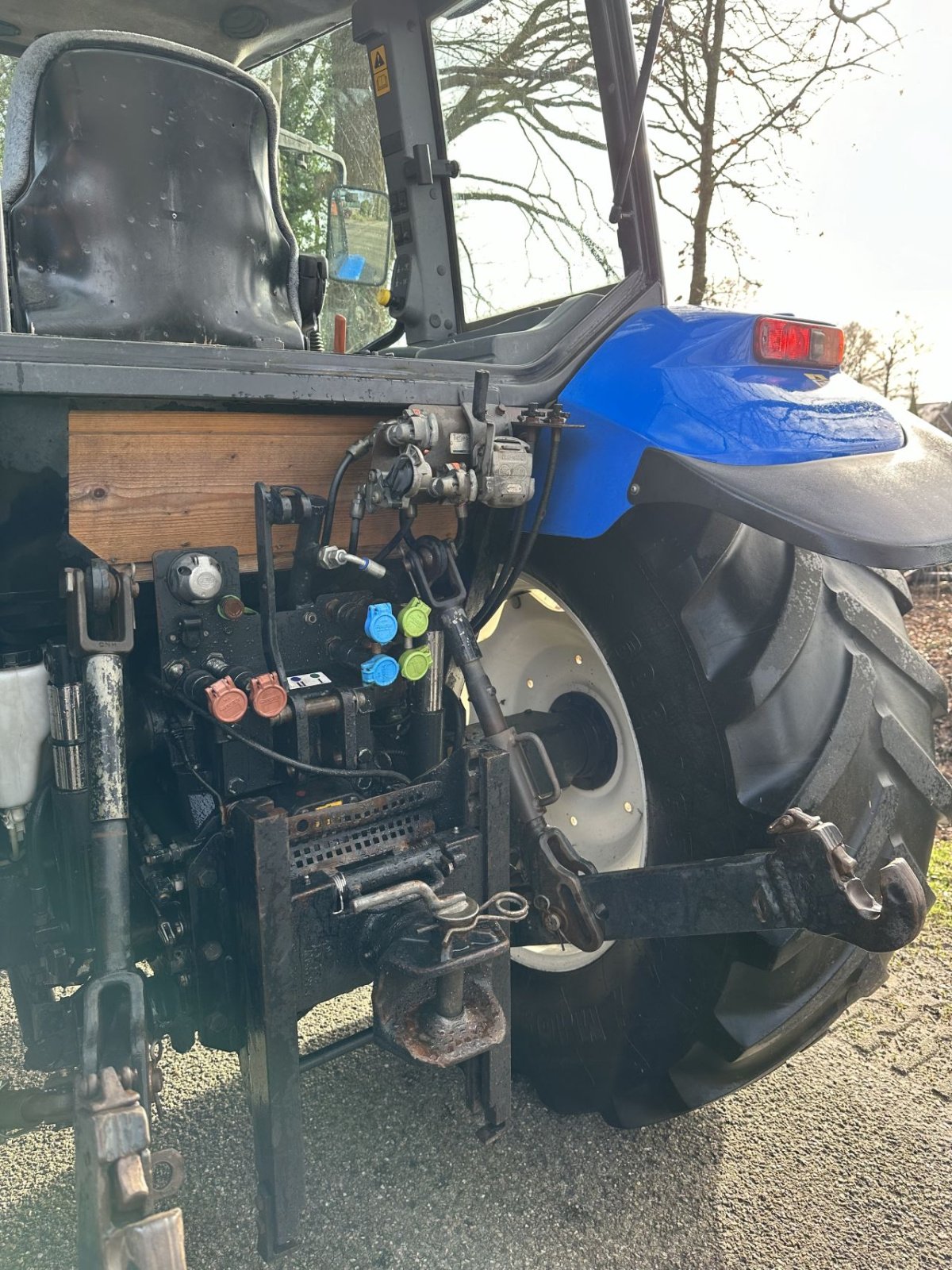 Traktor des Typs New Holland TL100A, Gebrauchtmaschine in Rossum (Bild 9)