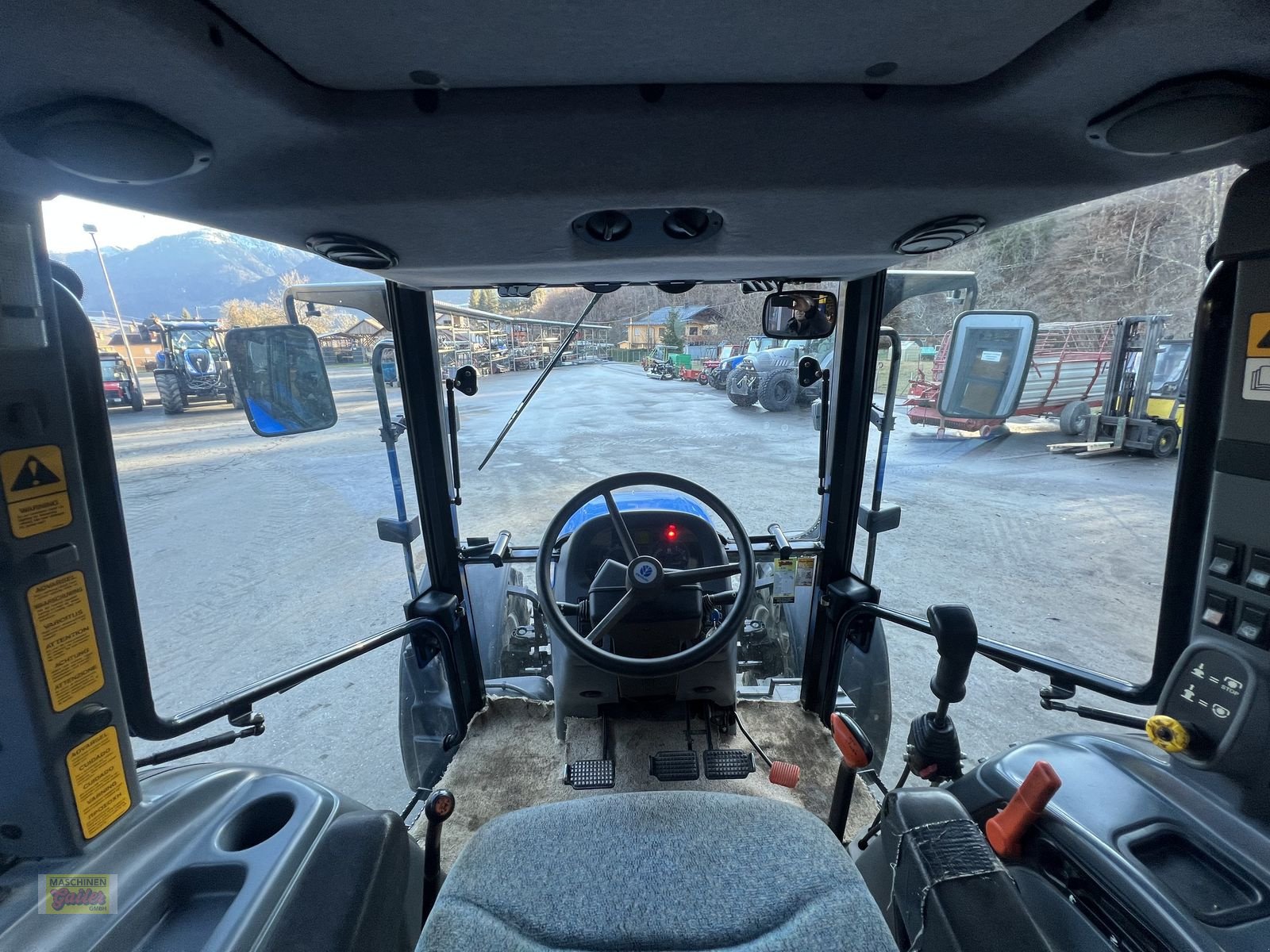 Traktor des Typs New Holland TL70A (4WD), Gebrauchtmaschine in Kötschach (Bild 19)