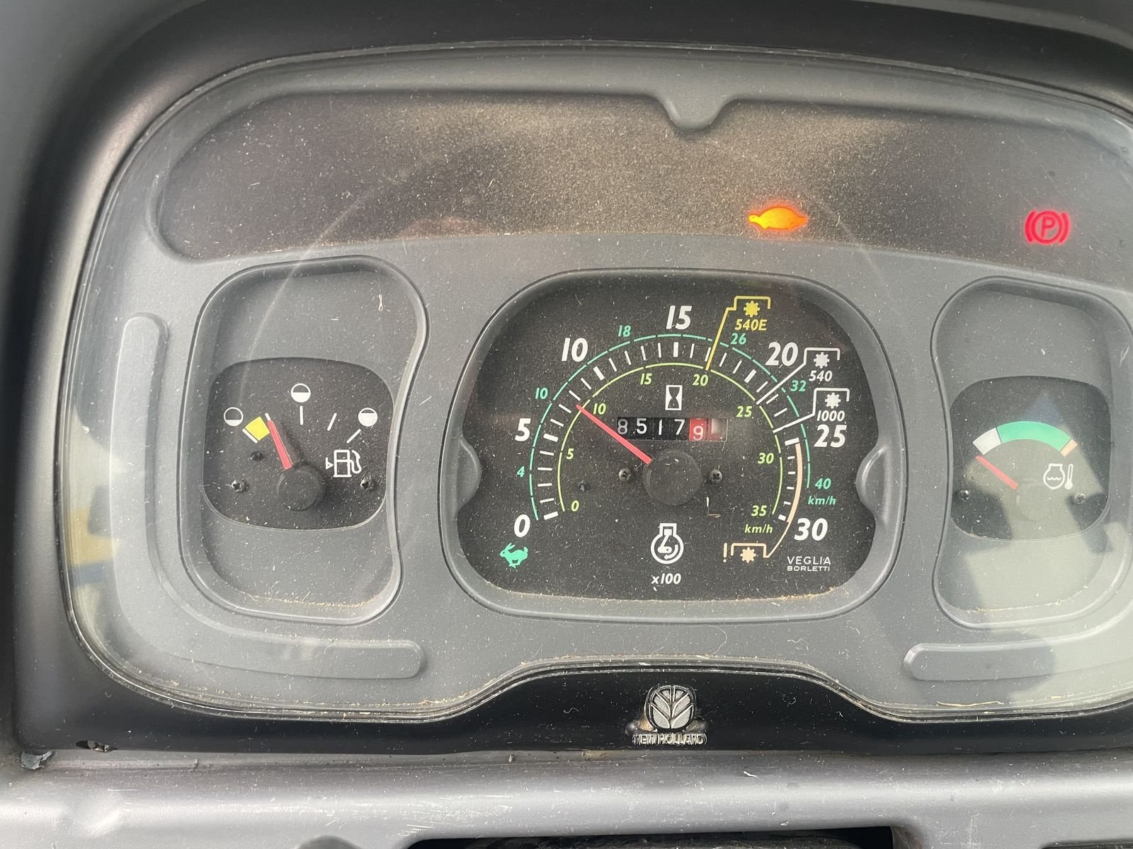 Traktor typu New Holland TL80 (4WD), Gebrauchtmaschine v Burgkirchen (Obrázek 10)