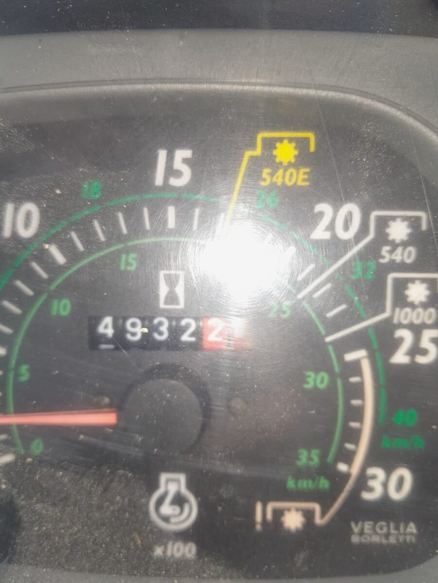 Traktor van het type New Holland TL80, Gebrauchtmaschine in Bergheim (Foto 3)