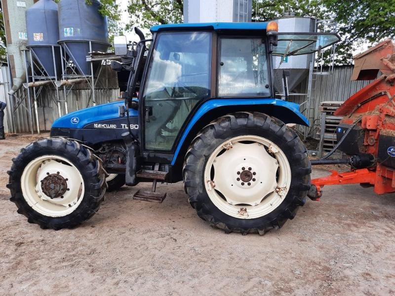 Traktor des Typs New Holland TL80, Gebrauchtmaschine in ANTIGNY (Bild 6)
