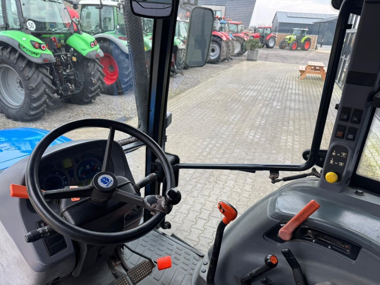 Traktor des Typs New Holland TL80A, Gebrauchtmaschine in Daarle (Bild 10)