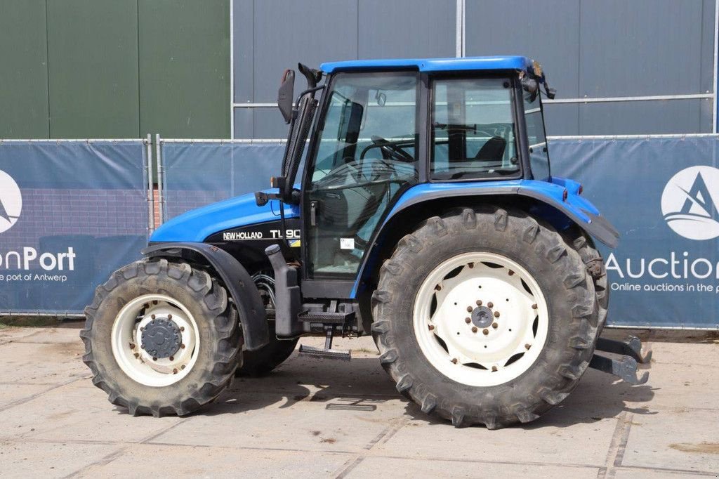Traktor του τύπου New Holland TL90, Gebrauchtmaschine σε Antwerpen (Φωτογραφία 3)