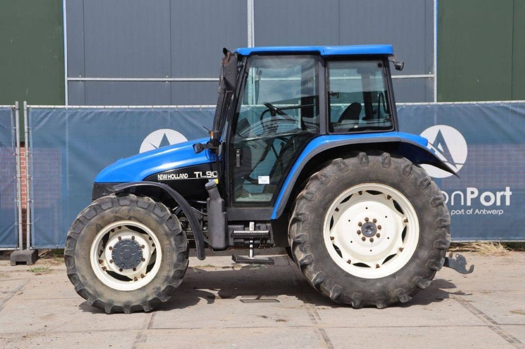 Traktor του τύπου New Holland TL90, Gebrauchtmaschine σε Antwerpen (Φωτογραφία 2)