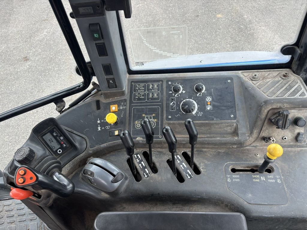 Traktor van het type New Holland TM 150, Gebrauchtmaschine in Heerenveen (Foto 10)