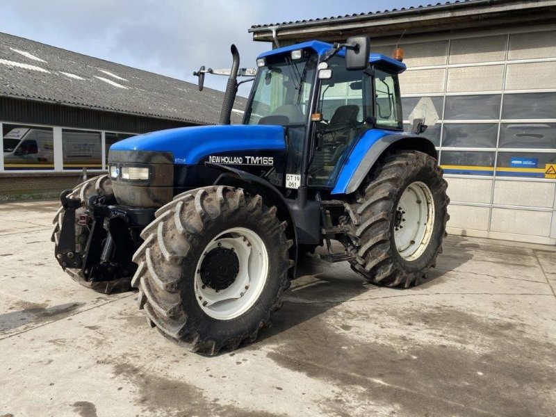 Traktor of the type New Holland TM 165 SS frontlift og hitch, Gebrauchtmaschine in Tinglev (Picture 1)