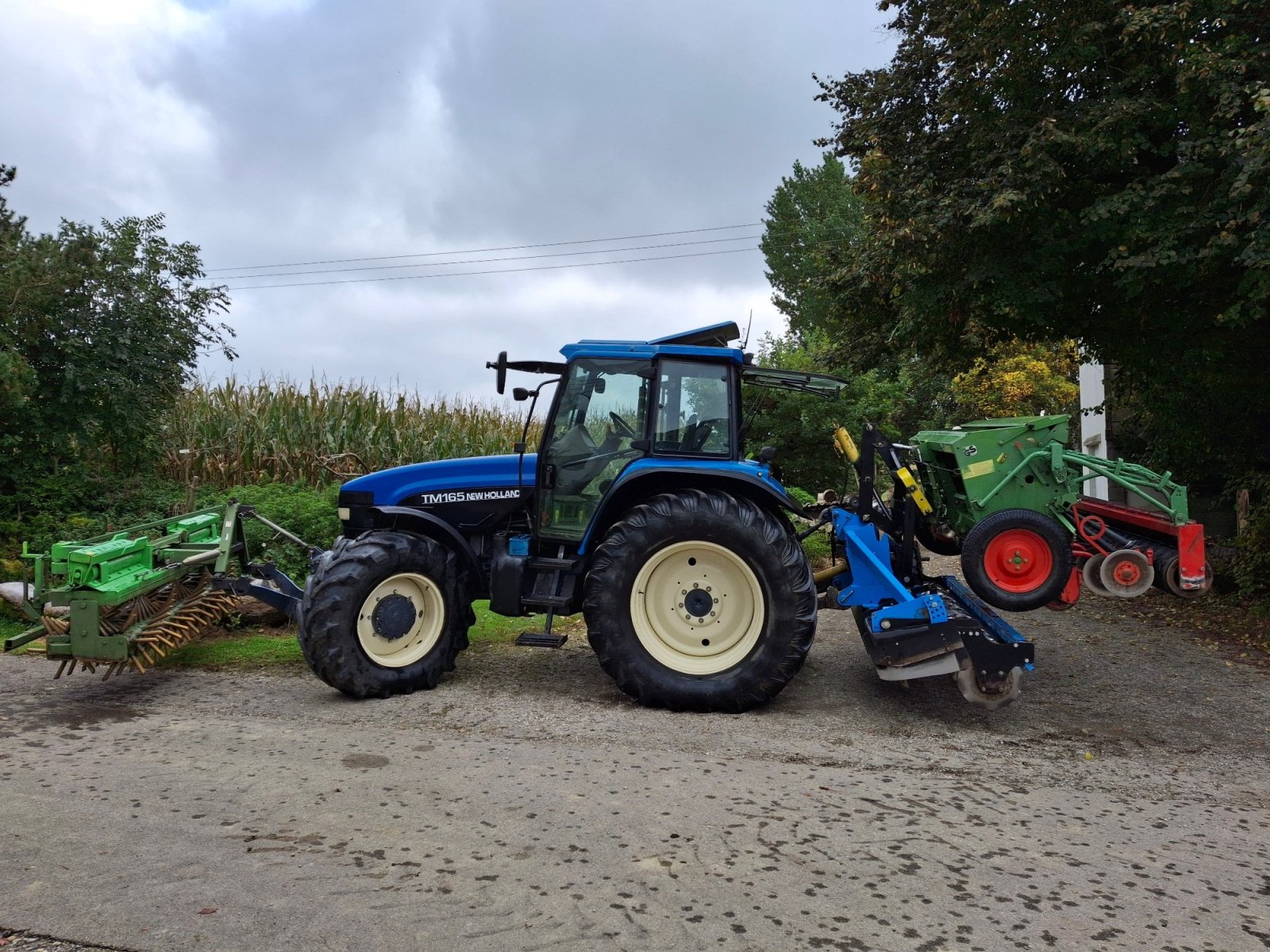 Traktor типа New Holland TM 165, Gebrauchtmaschine в Vilsbiburg (Фотография 15)