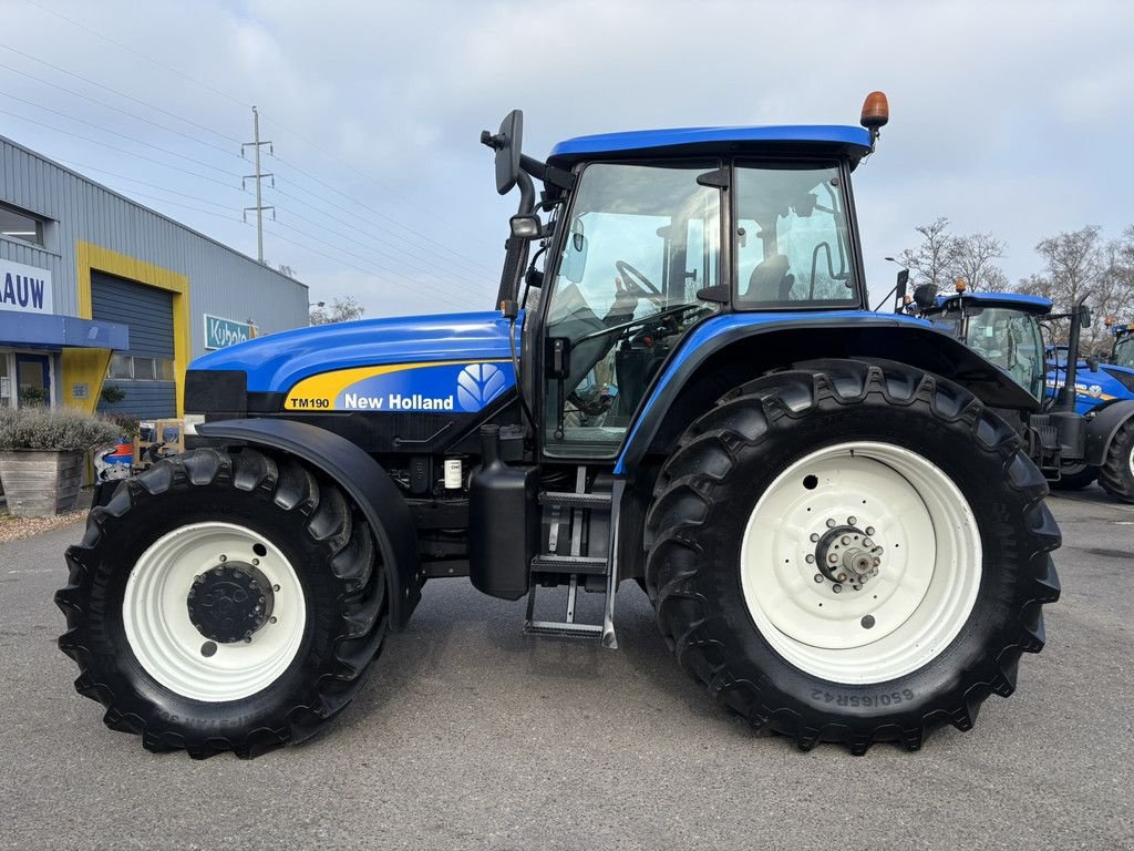 Traktor van het type New Holland TM 190, Gebrauchtmaschine in Heerenveen (Foto 2)