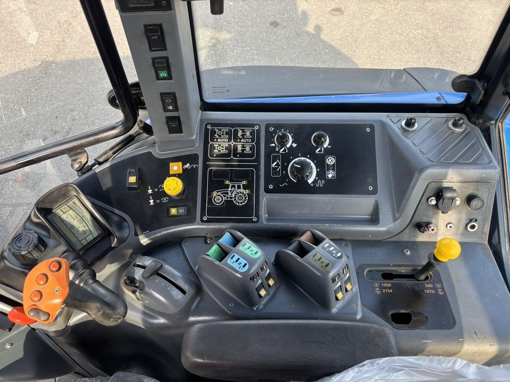 Traktor van het type New Holland TM 190, Gebrauchtmaschine in Heerenveen (Foto 8)