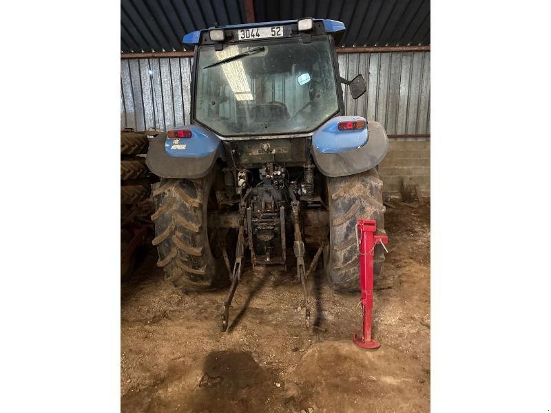 Traktor типа New Holland TM115, Gebrauchtmaschine в CHAUMONT (Фотография 2)