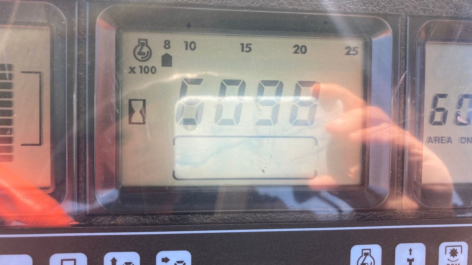 Traktor типа New Holland TM130, Gebrauchtmaschine в Skive (Фотография 11)