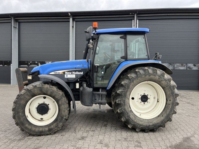Traktor типа New Holland TM140, Gebrauchtmaschine в Hapert