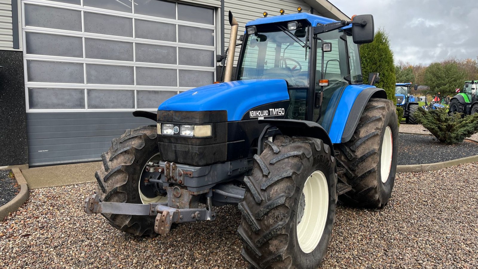 Traktor van het type New Holland TM150 Med frontlift, Gebrauchtmaschine in Lintrup (Foto 8)