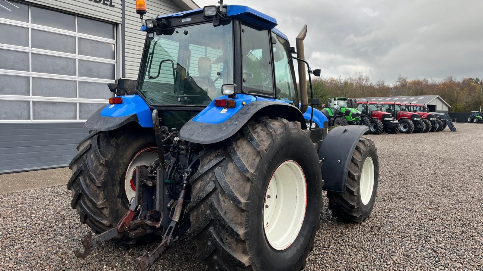 Traktor van het type New Holland TM150 Med frontlift, Gebrauchtmaschine in Lintrup (Foto 13)