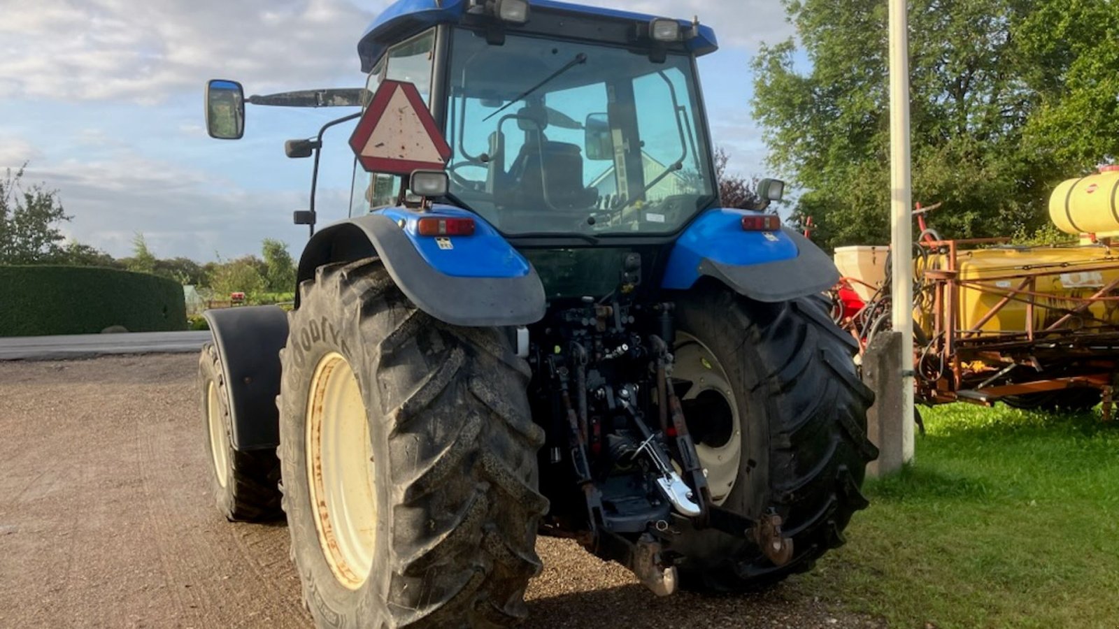 Traktor of the type New Holland TM155 Super Steer, Gebrauchtmaschine in Aabenraa (Picture 3)