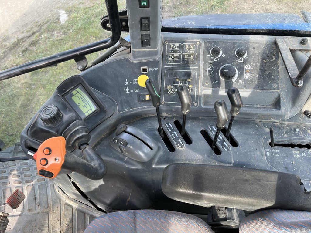 Traktor typu New Holland TM155, Gebrauchtmaschine v VERT TOULON (Obrázek 10)