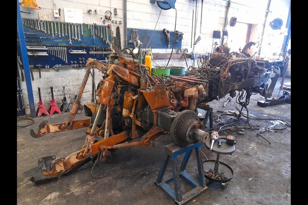 Traktor tipa New Holland TM175, Gebrauchtmaschine u Viborg (Slika 3)